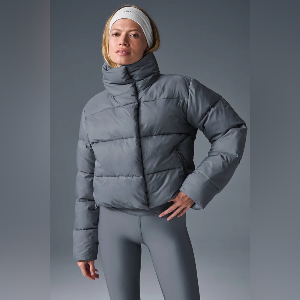 ALO Gold Rush cropped puffer in steel grey small